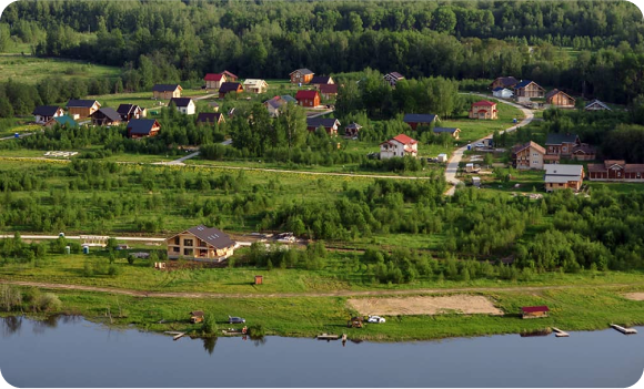 В окружении леса